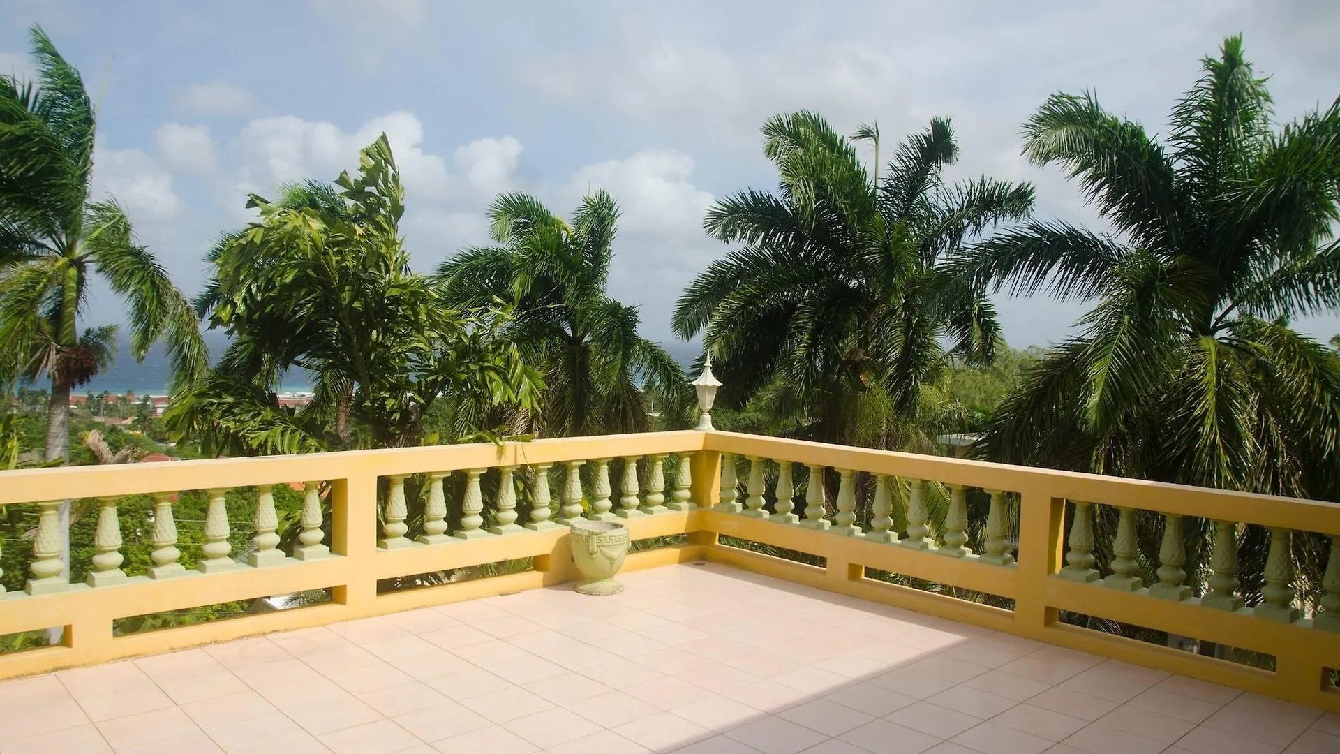 *** Guest house Ocean Crest Villa Montego Bay Jamaica
